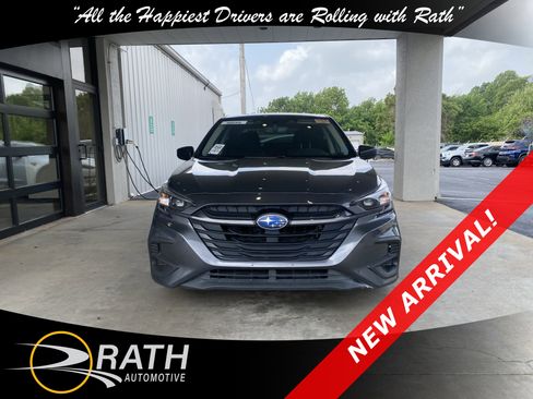 Used 2024 Subaru Legacy AWD/4WD image 3