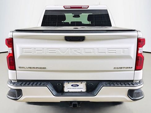 Used 2022 Chevrolet Silverado 1500 Custom image 10