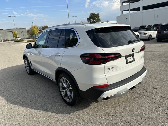 Certified 2024 BMW X5 xDrive40i w/ Parking Assistance Package AWD/4WD image 7