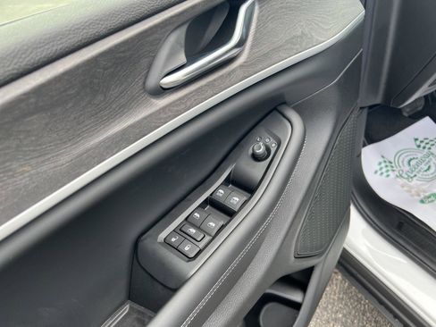New 2026 Jeep Grand Cherokee Altitude AWD/4WD image 12