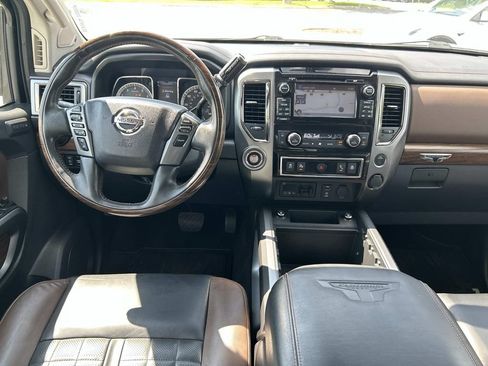 Used 2017 Nissan Titan Platinum Reserve RWD image 22