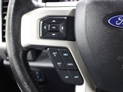 Used 2019 Ford F150 Lariat AWD/4WD image 11