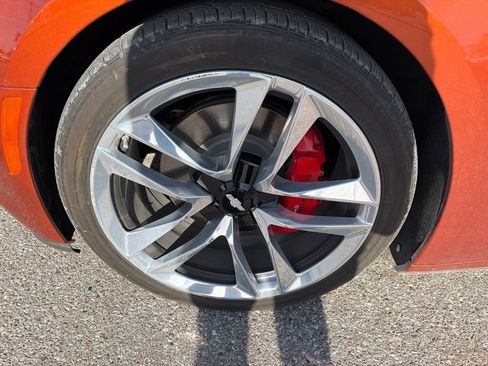 Used 2022 Chevrolet Camaro LT RWD image 10