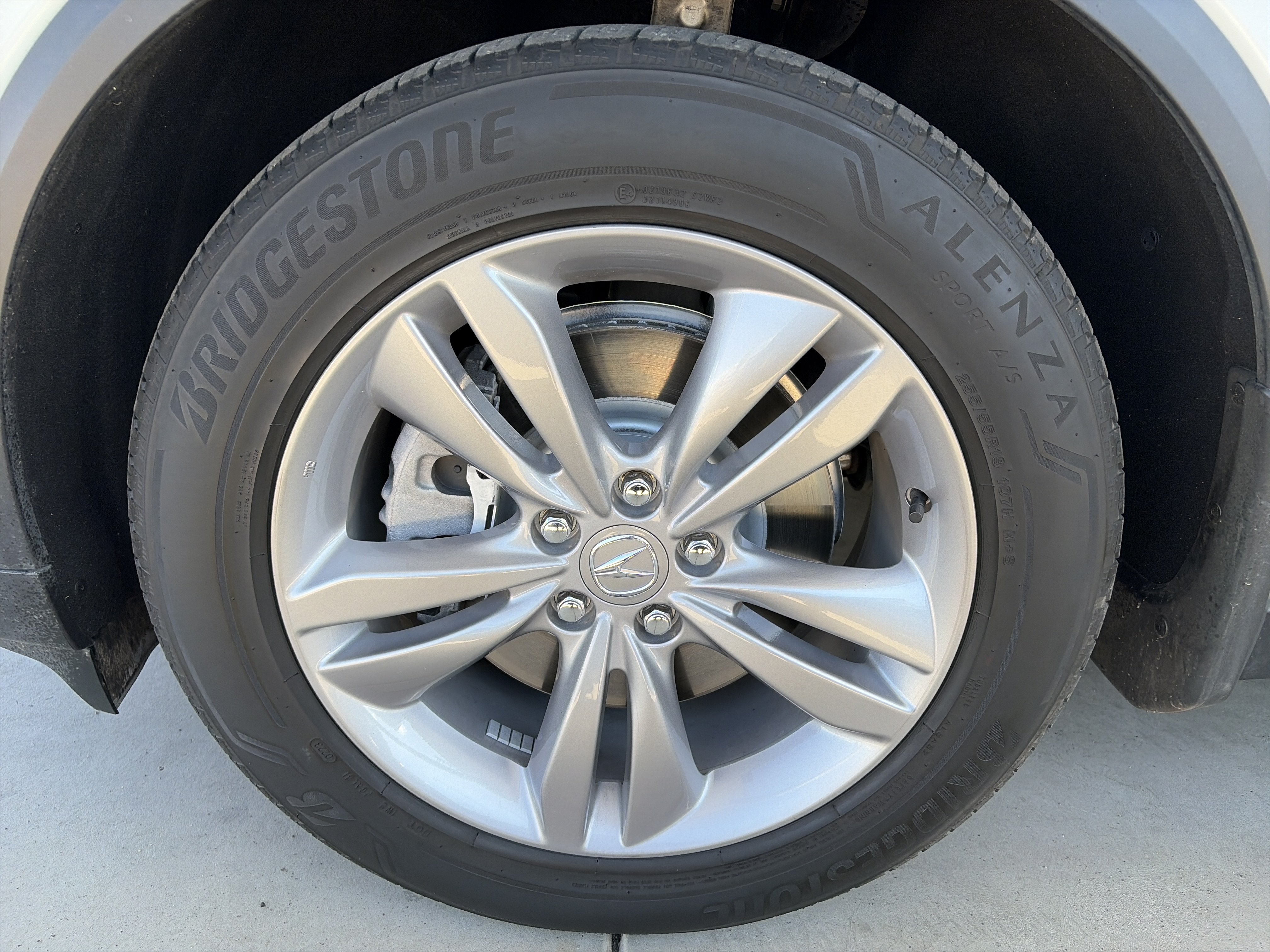 Used 2023 Acura MDX FWD image 9