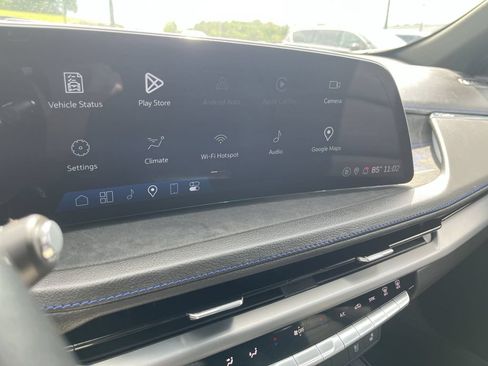 Used 2024 Cadillac XT4 Sport AWD/4WD image 18