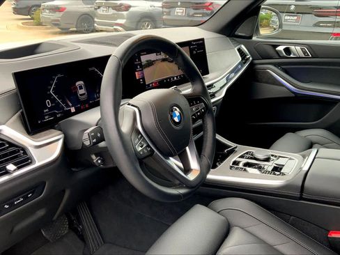 Used 2024 BMW X5 xDrive40i w/ Premium Package image 13