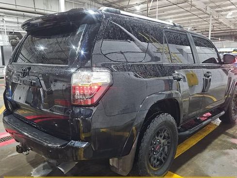 Used 2023 Toyota 4Runner SR5 Premium w/ Moonroof Package RWD image 2