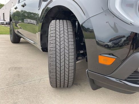 New 2025 Ford Maverick Lobo image 16