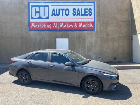 Used 2023 Hyundai Elantra SEL FWD image 1