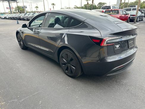 Used 2025 Tesla Model 3 Long Range RWD image 5