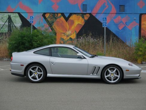Used 2000 Ferrari 550 Maranello Coupe image 3