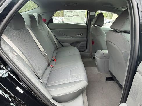 New 2026 Hyundai Elantra SE image 16