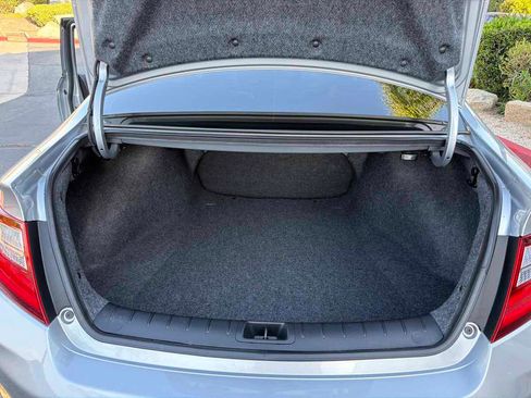 Used 2017 Honda Accord Touring image 39
