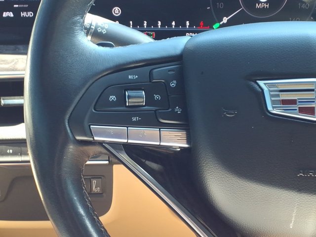 Used 2021 Cadillac Escalade Premium Luxury w/ LPO, Illumination Package AWD/4WD image 18