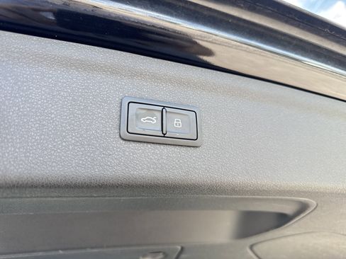 Used 2016 Audi Q3 2.0T Premium Plus AWD/4WD image 32