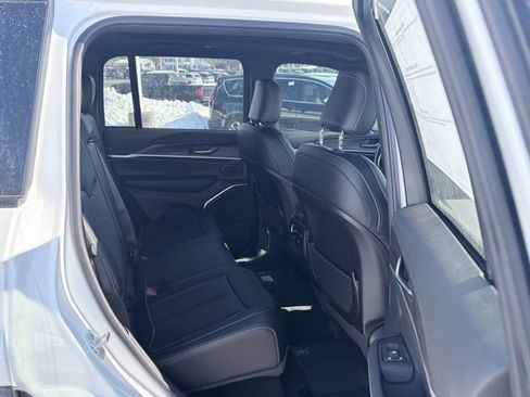 New 2026 Jeep Grand Cherokee Limited image 39