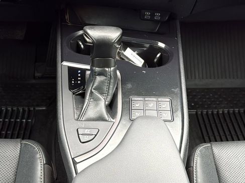 Used 2023 Lexus UX 250h FWD w/ Accessory Package (Z2) image 26