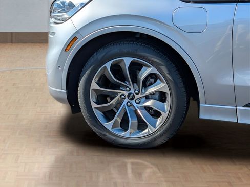 Used 2021 Lincoln Aviator Grand Touring w/ Equipment Group 302A image 9