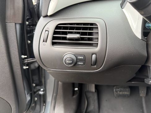 Used 2013 Chevrolet Volt Premium w/ Premium Trim Package image 28