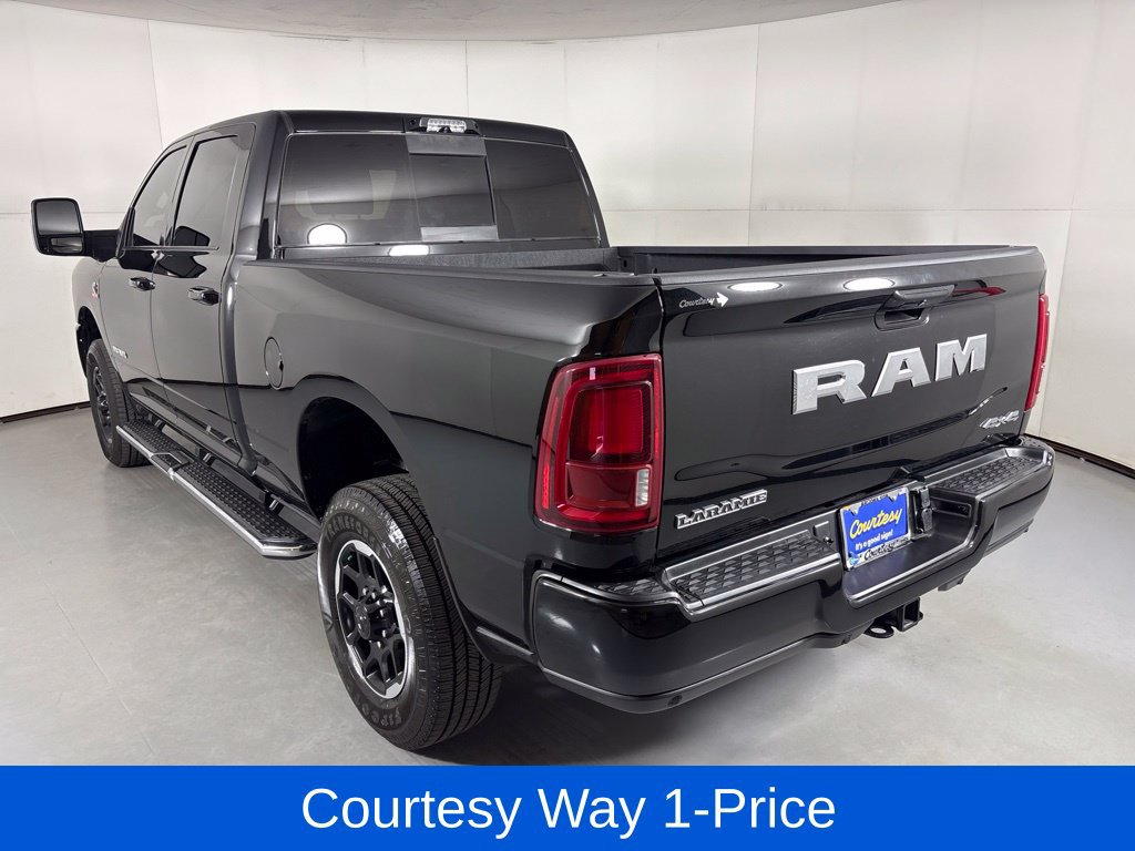 Used 2025 RAM 2500 Laramie w/ Towing Technology Group AWD/4WD image 8