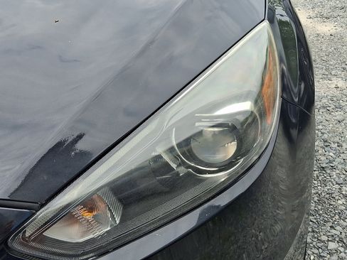 Used 2015 Ford Focus ST FWD image 4