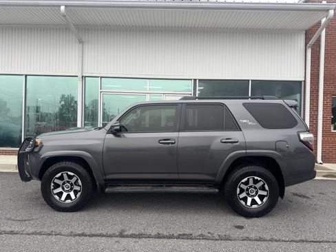 Used 2019 Toyota 4Runner TRD Off-Road Premium AWD/4WD image 1