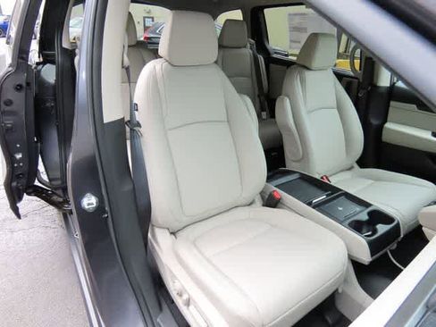 New 2026 Honda Odyssey EX-L image 17