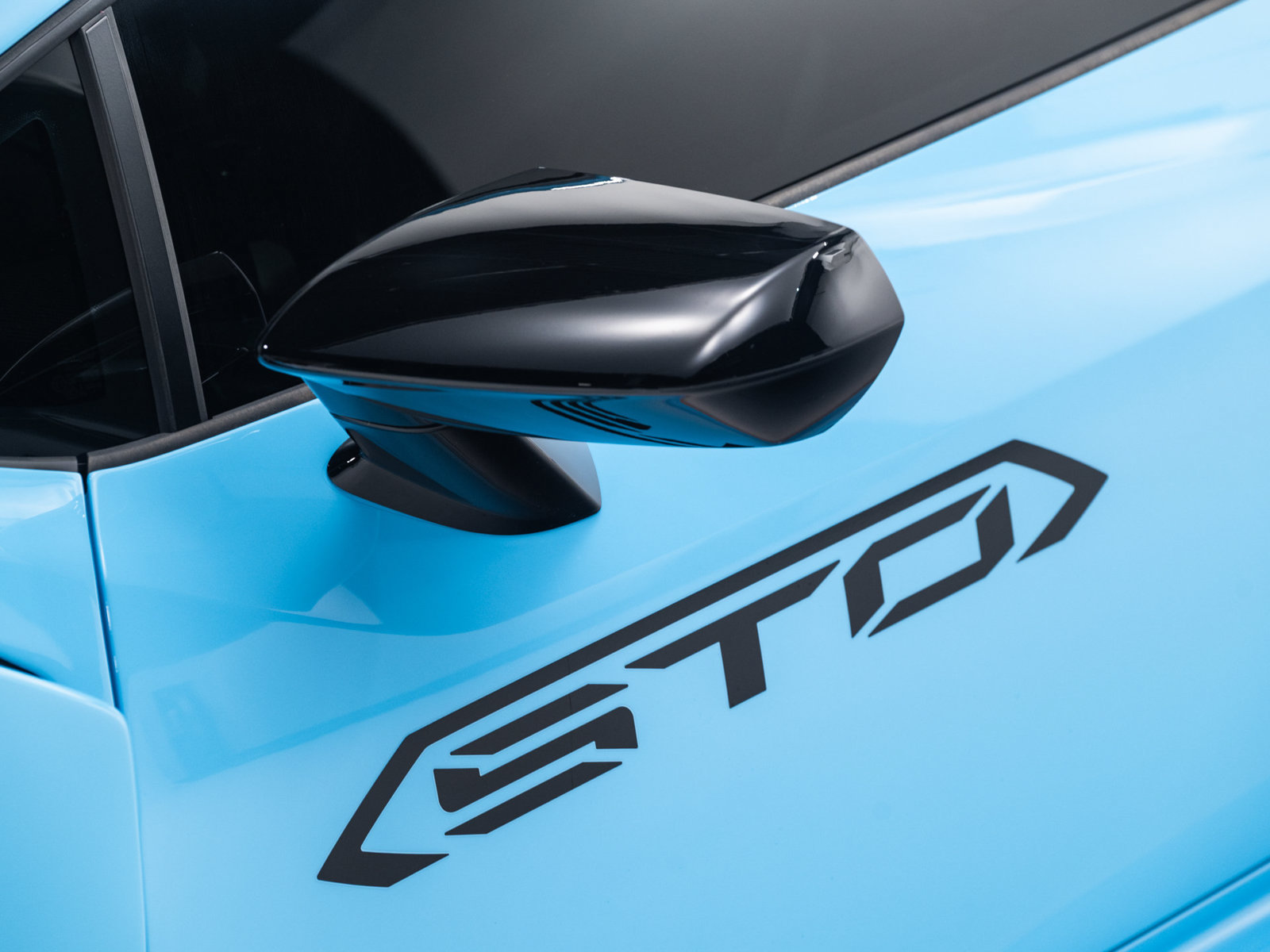 Used 2022 Lamborghini Huracan STO RWD image 20