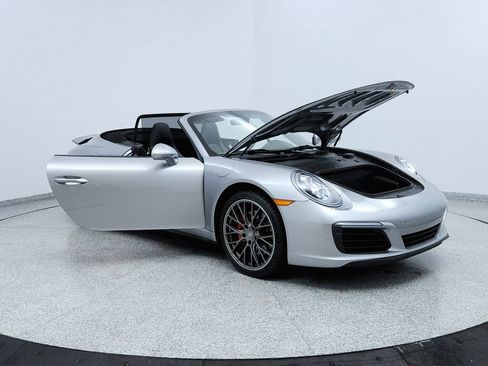 Used 2017 Porsche 911 Carrera 4S image 12