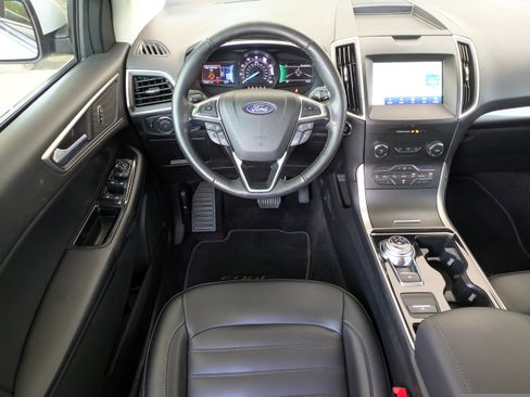 Used 2020 Ford Edge SEL w/ Convenience Package FWD image 16
