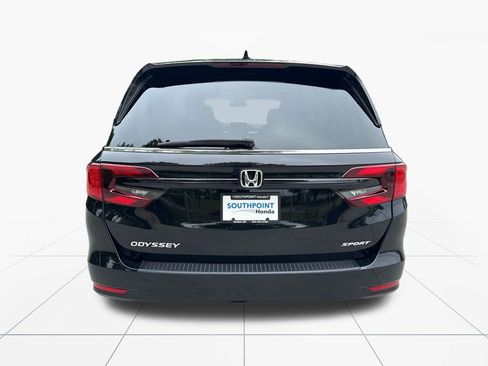 Used 2024 Honda Odyssey Sport image 7