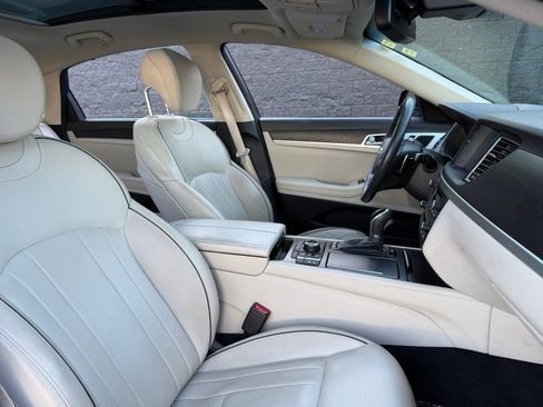 Used 2017 Genesis G80 3.8 w/ Option Group 03 image 19