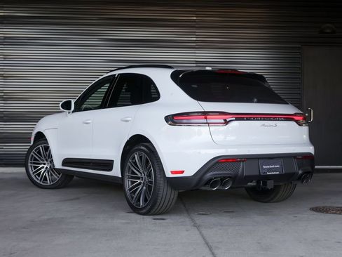 New 2026 Porsche Macan S image 3