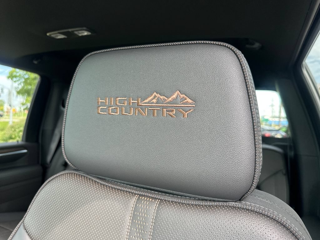 New 2026 Chevrolet Silverado 2500 High Country w/ High Country Premium Package AWD/4WD image 15