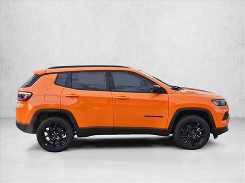 New 2026 Jeep Compass Latitude image 4