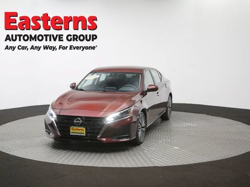 Used 2023 Nissan Altima 2.5 SV FWD image 53