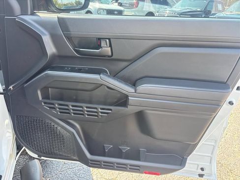 Used 2024 Toyota Tacoma SR w/ SR Upgrade Package AWD/4WD image 13
