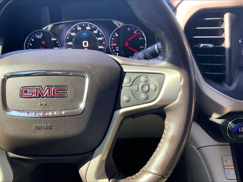 Used 2018 GMC Acadia Denali FWD image 25