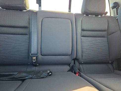 Used 2023 Nissan Frontier SV w/ SV Convenience Package image 19