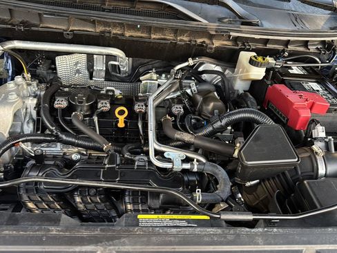 Used 2021 Nissan Rogue S image 28