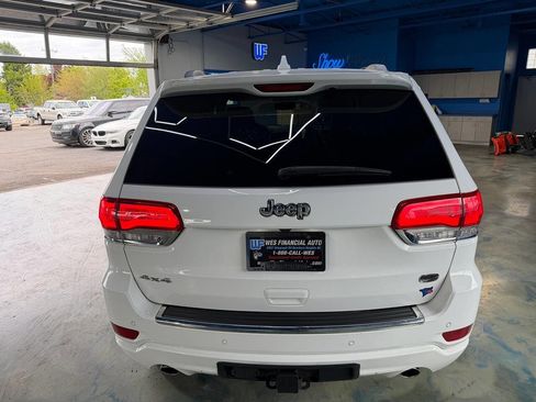 Used 2017 Jeep Grand Cherokee Overland AWD/4WD image 14