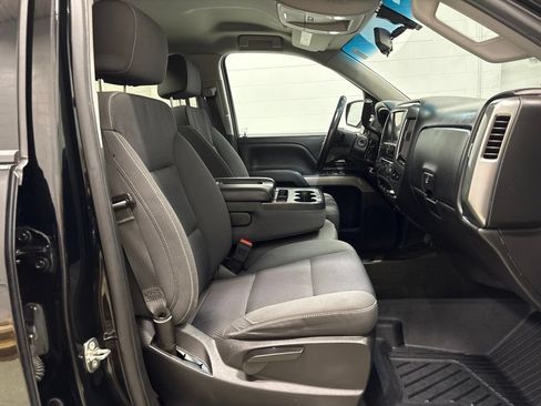 Used 2018 Chevrolet Silverado 1500 LT w/ All Star Edition AWD/4WD image 37