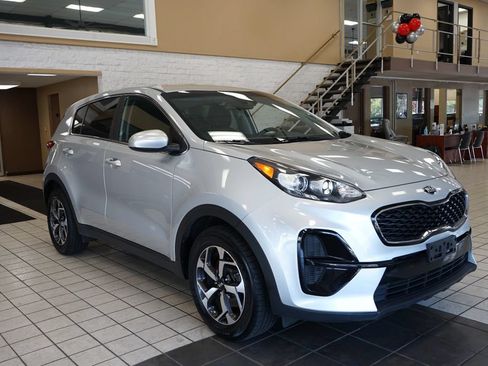 Used 2020 Kia Sportage LX FWD image 17
