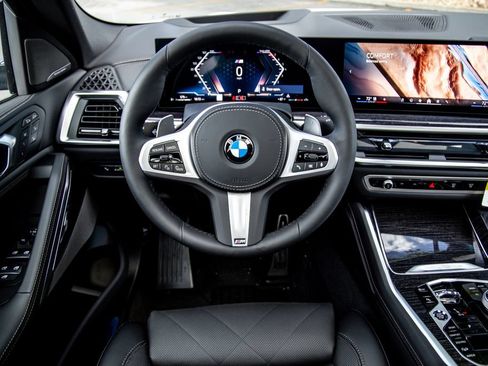 New 2027 BMW X6 xDrive40i w/ Executive Package AWD/4WD image 11