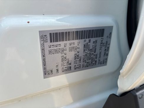 Used 2024 Nissan Rogue SV FWD image 31