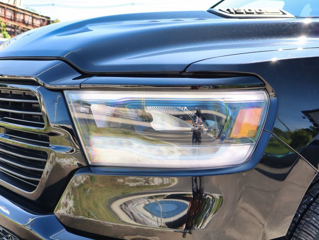 Used 2023 RAM 1500 Laramie AWD/4WD image 11