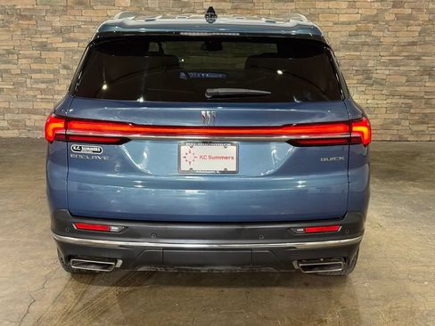 Used 2025 Buick Enclave Preferred w/ Power Package FWD image 6