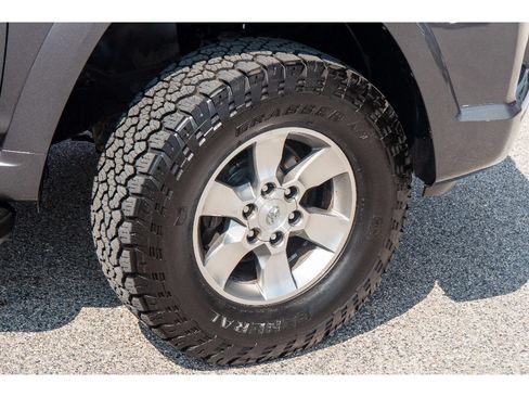 Used 2012 Toyota 4Runner SR5 w/ Premium Pkg AWD/4WD image 27