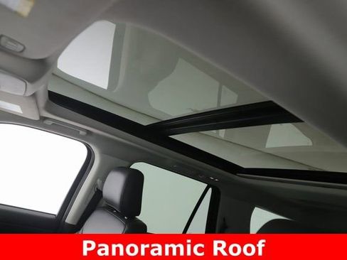 Used 2025 Ford Expedition Active image 18