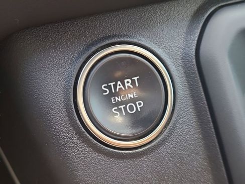 Used 2023 Land Rover Defender 130 First Edition image 37